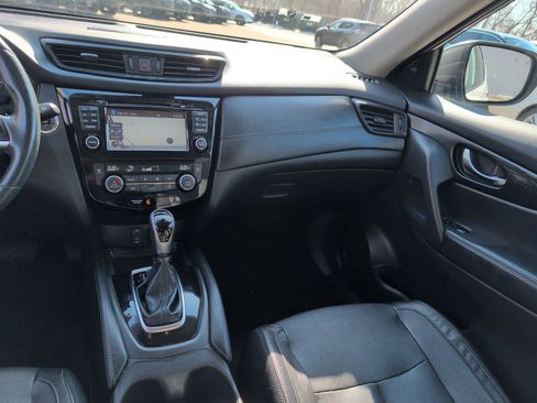 Used 2017 Nissan Rogue SL w/ SL Premium Package image 12