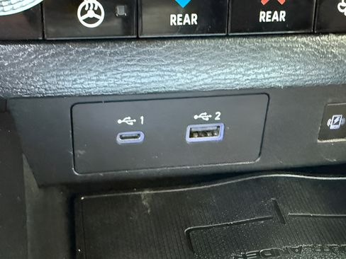 Used 2022 Mitsubishi Outlander SEL AWD/4WD image 16