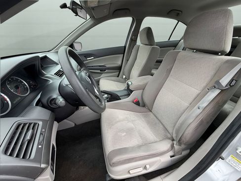 Used 2010 Honda Accord LX-P image 10