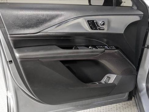 Used 2024 Cadillac Lyriq Tech RWD image 13