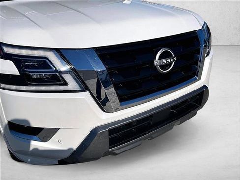 Used 2022 Nissan Armada SL w/ Captain's Chairs Package image 27