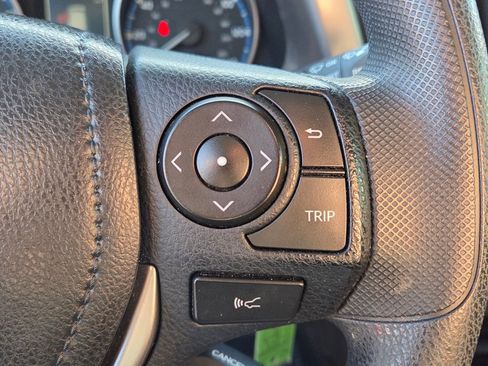 Used 2017 Toyota RAV4 LE image 25