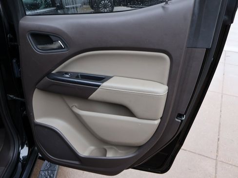 Used 2016 GMC Canyon SLE w/ SLE Convenience Package image 14