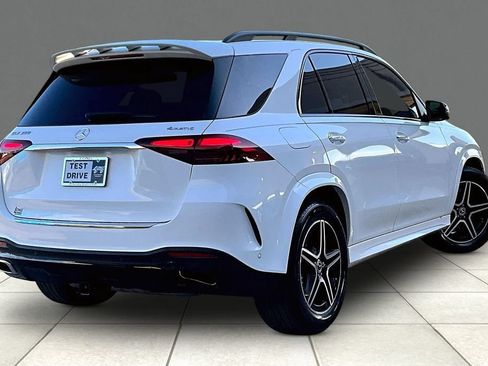 Used 2025 Mercedes-Benz GLE 350 4MATIC image 2