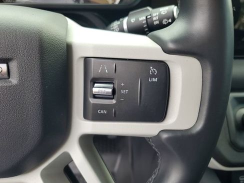 Used 2023 Land Rover Defender 110 SE AWD/4WD image 13