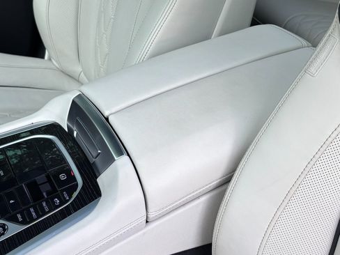 Used 2025 BMW X6 M60i AWD/4WD image 13