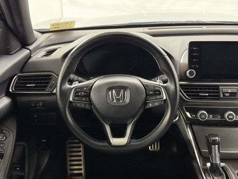 Used 2018 Honda Accord Sport image 21