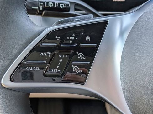 New 2026 Mercedes-Benz GLC 300 image 28