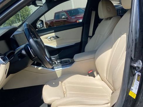 Used 2020 BMW 330i Sedan w/ Convenience Package RWD image 11