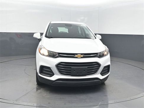 Used 2019 Chevrolet Trax LS image 34