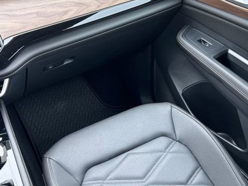 New 2026 Volkswagen Atlas SE FWD image 12