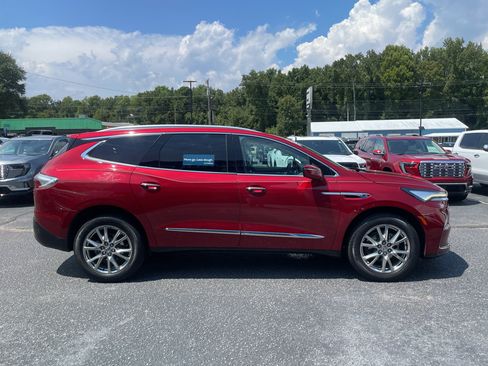 Certified 2023 Buick Enclave Premium w/ Experience Buick Package FWD image 2