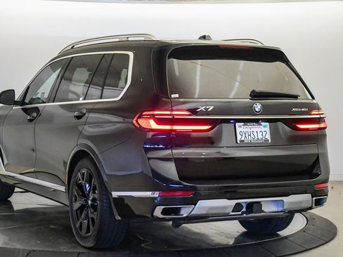 Used 2026 BMW X7 xDrive40i w/ Premium Package AWD/4WD image 2