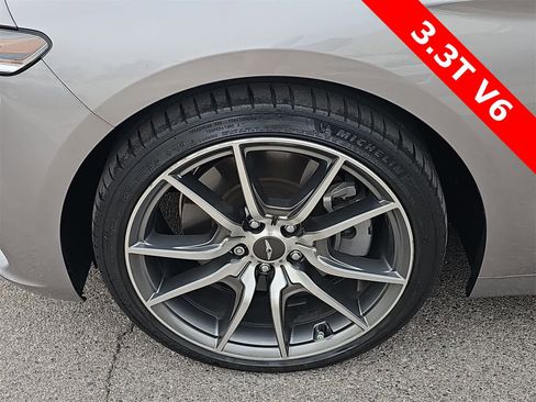 Used 2022 Genesis G70 3.3T image 12