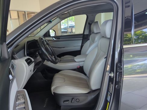 Used 2020 Hyundai Palisade SEL w/ Premium Package image 12