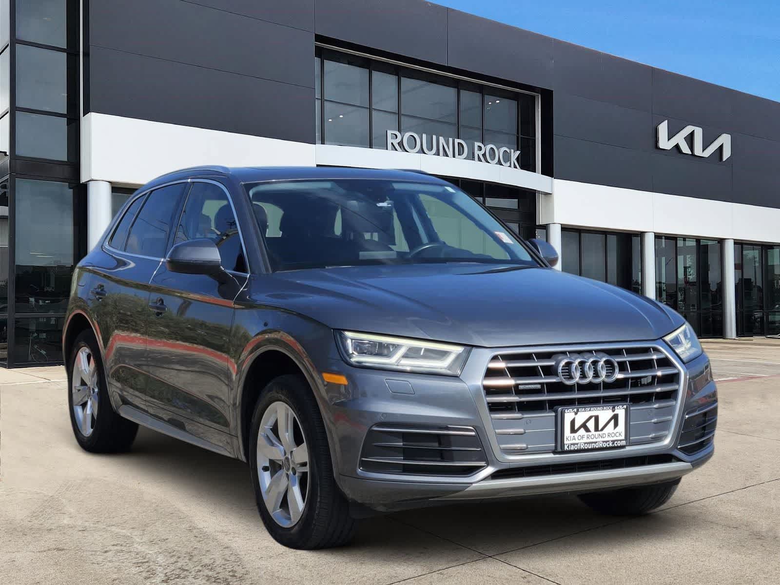 Used 2018 Audi Q5 2.0T Premium Plus w/ Premium Plus Package AWD/4WD image 3