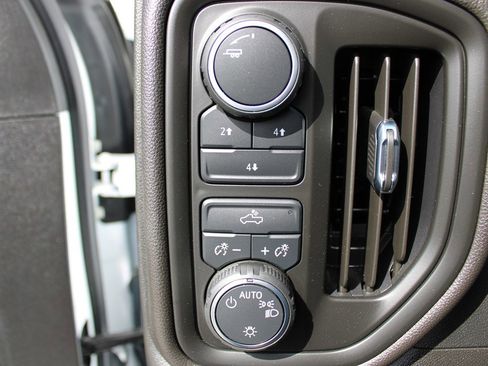 Used 2025 Chevrolet Silverado 2500 W/T w/ WT Convenience Package AWD/4WD image 30