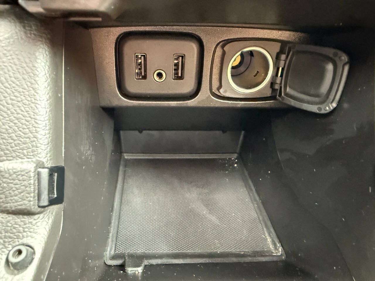 Used 2019 Buick Encore Essence w/ Experience Buick Package AWD/4WD image 22