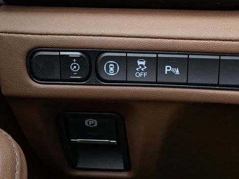 Used 2023 Acura MDX SH-AWD w/ Technology Package image 12