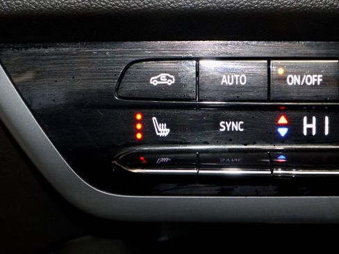 Used 2023 Buick Envision Essence w/ Sport Touring Package image 4