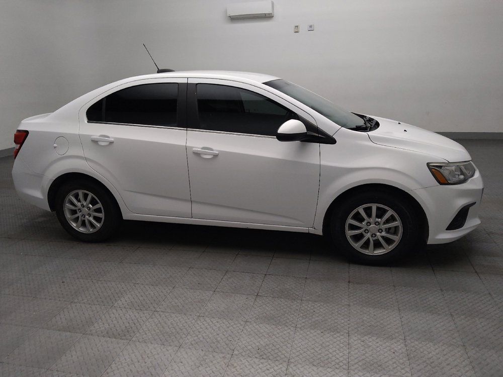 Used 2018 Chevrolet Sonic LT FWD image 11