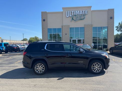 Used 2017 GMC Acadia SLE FWD image 1
