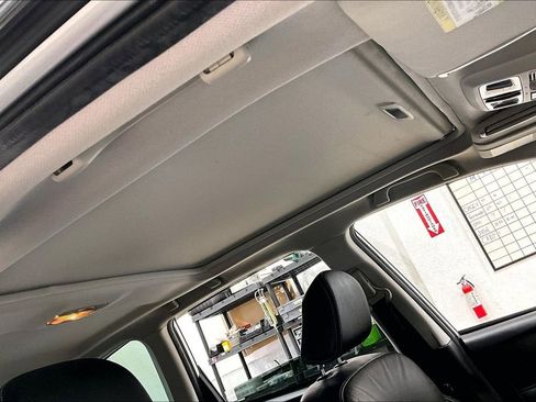 Used 2017 Subaru Forester 2.0XT Touring AWD/4WD image 22