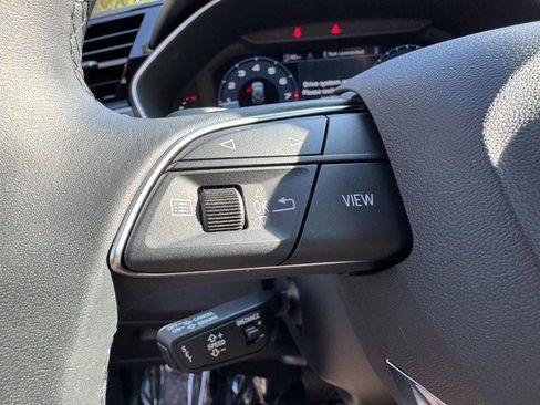 Used 2025 Audi Q3 2.0T Premium w/ Convenience Package image 18