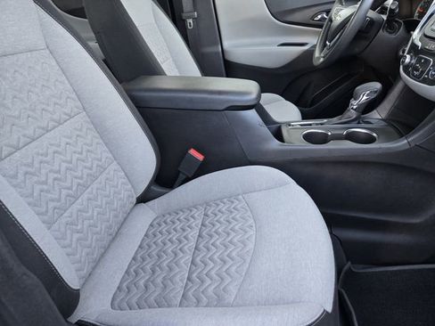Used 2024 Chevrolet Equinox LS image 12
