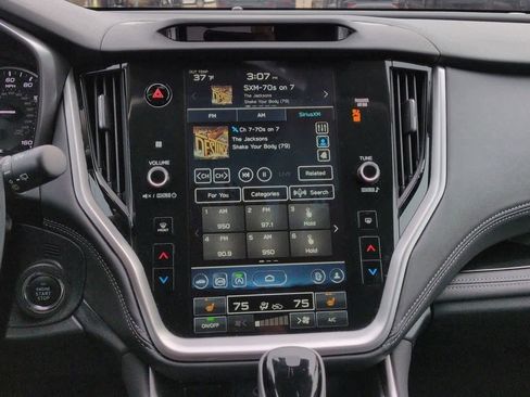 Used 2023 Subaru Outback Limited image 29