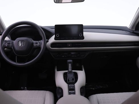 Certified 2025 Honda HR-V LX image 5