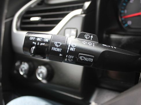 Used 2018 GMC Yukon SLT AWD/4WD image 14