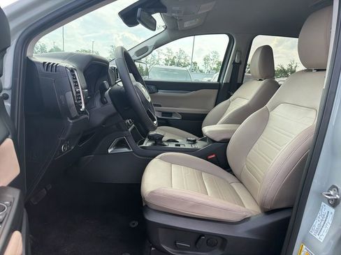 Used 2024 Ford Ranger Lariat w/ FX4 Off-Road Package AWD/4WD image 6