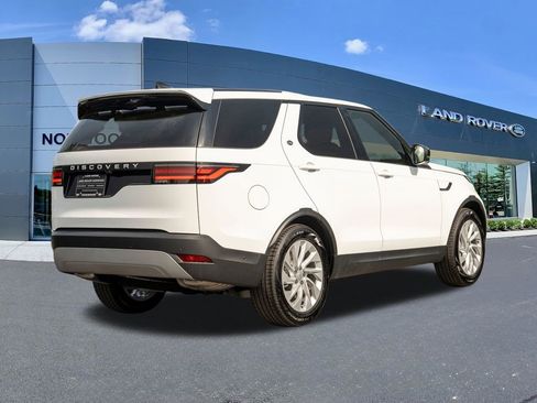New 2025 Land Rover Discovery S AWD/4WD image 4