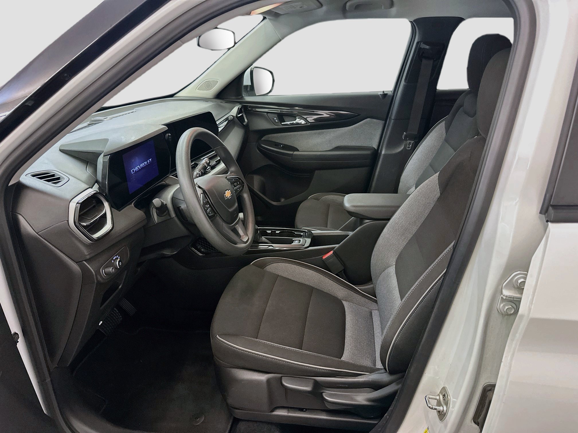 Used 2025 Chevrolet TrailBlazer LT AWD/4WD image 13