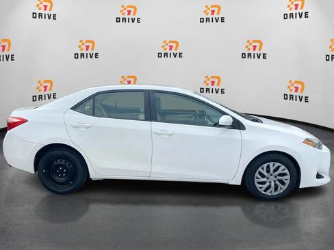 Used 2018 Toyota Corolla LE FWD image 6