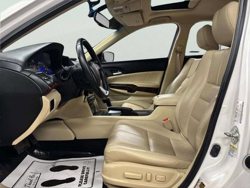 Used 2011 Honda Crosstour EX-L image 14