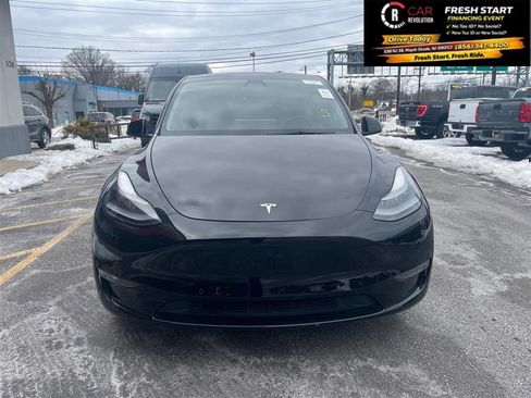 Used 2021 Tesla Model Y Performance image 2