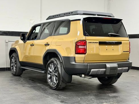 Used 2026 Toyota Land Cruiser w/ Premium Package AWD/4WD image 10