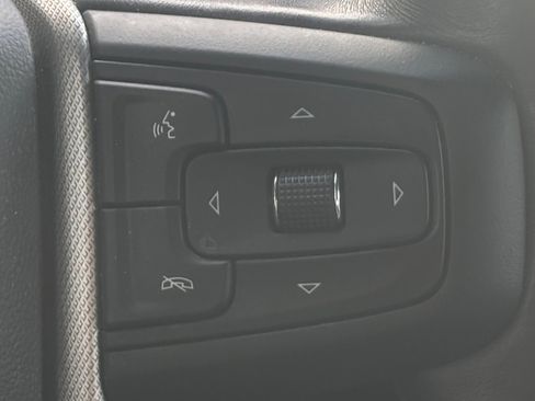 Used 2022 GMC Yukon XL Denali image 13