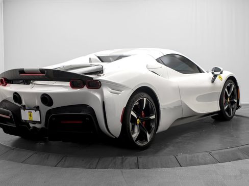 Used 2022 Ferrari SF90 Spider AWD/4WD image 12