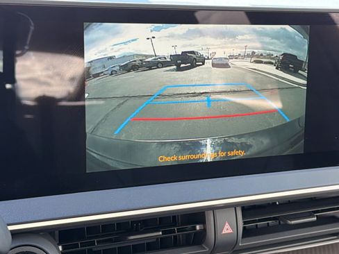 Used 2024 Toyota Prius Limited image 16