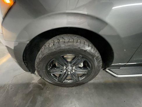 Used 2021 Ford Expedition XLT image 33