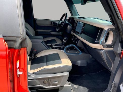 Used 2023 Ford Bronco Wildtrak AWD/4WD image 9