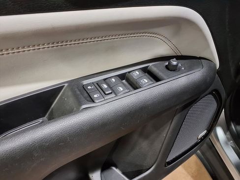 Used 2022 Jeep Compass Limited w/ Sun and Sound Group image 16