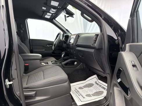Used 2023 Nissan Frontier SV w/ Midnight Edition Package AWD/4WD image 10