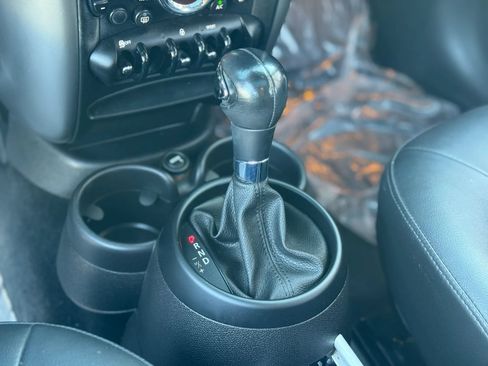 Used 2016 MINI Cooper Countryman w/ Premium Package FWD image 22