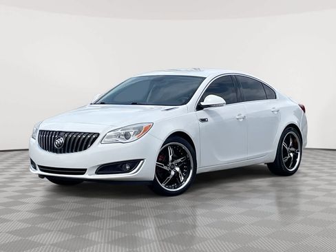 Used 2017 Buick Regal Sport Touring FWD image 1