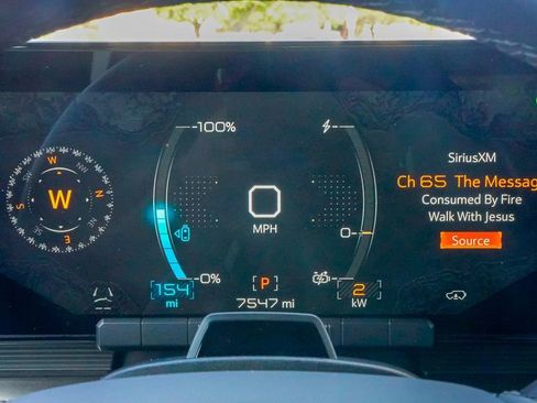 Used 2025 GMC Hummer EV 2X w/ LPO, Cargo Utility Package image 38