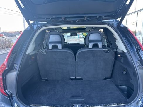 Used 2025 Volvo XC90 B6 Plus image 9